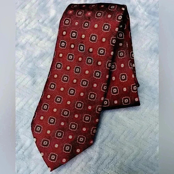 Jos. A. Bank Silk Tie - Picture 1 of 5